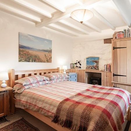 Traditional Stone Cottage With Sea Views In Snowdonia National Park Brynkir Экстерьер фото